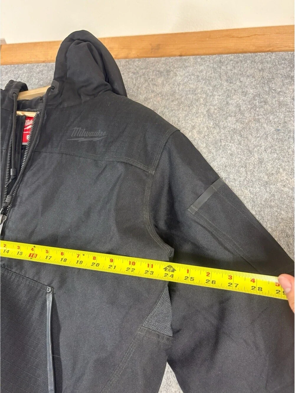 Milwaukee Gridiron Hooded Jacket Men L Black Quilt Lined Insulated Workwear